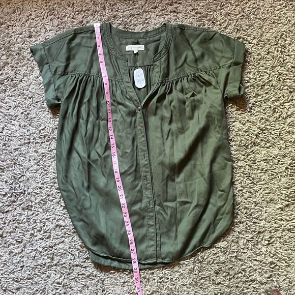 Lou & Grey Relaxed Fit Shortsleeve Buttondown - Army Green - Picture 6 of 9